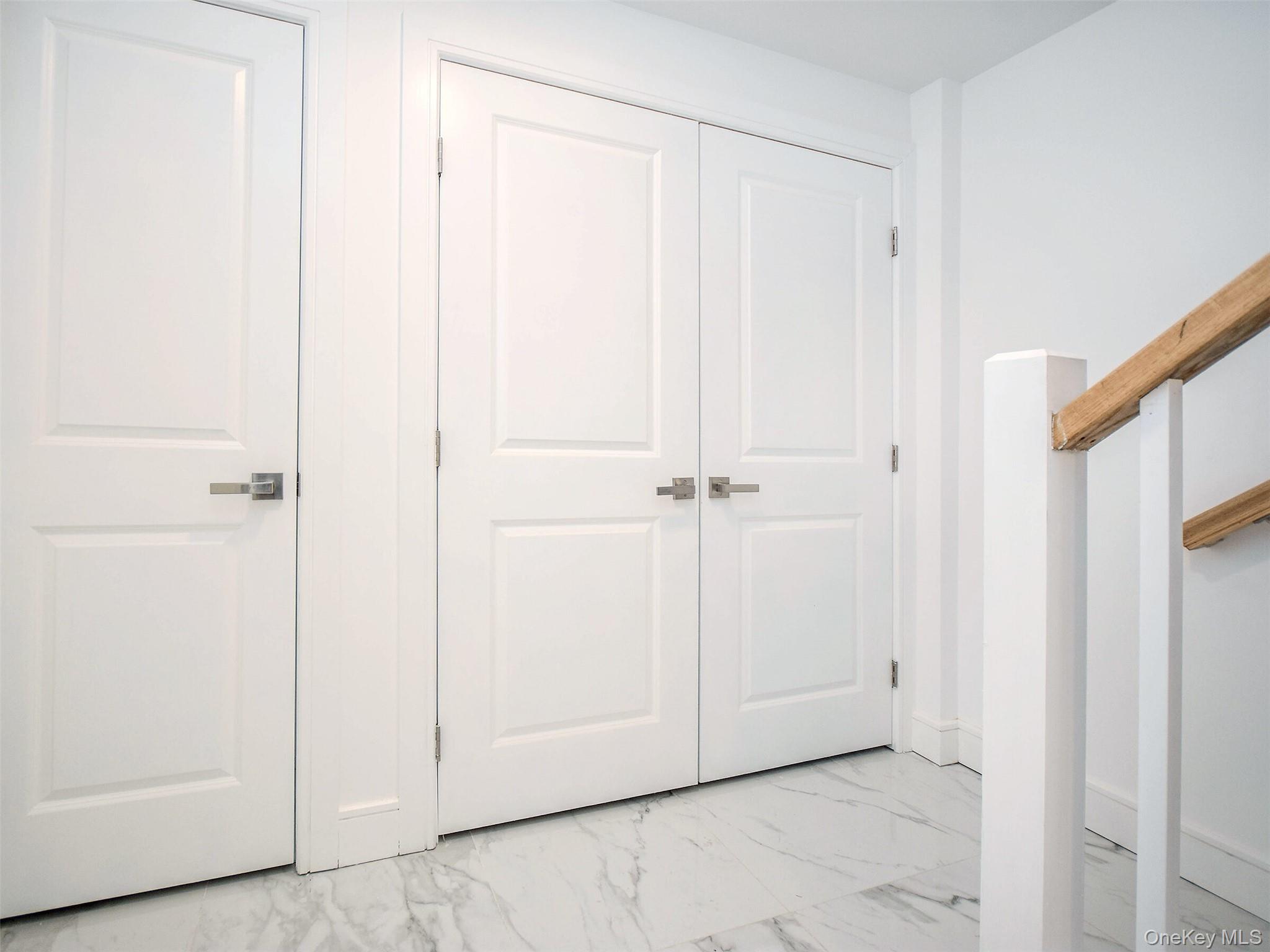 13 Dunes Lane, Port Washington, NY 11050