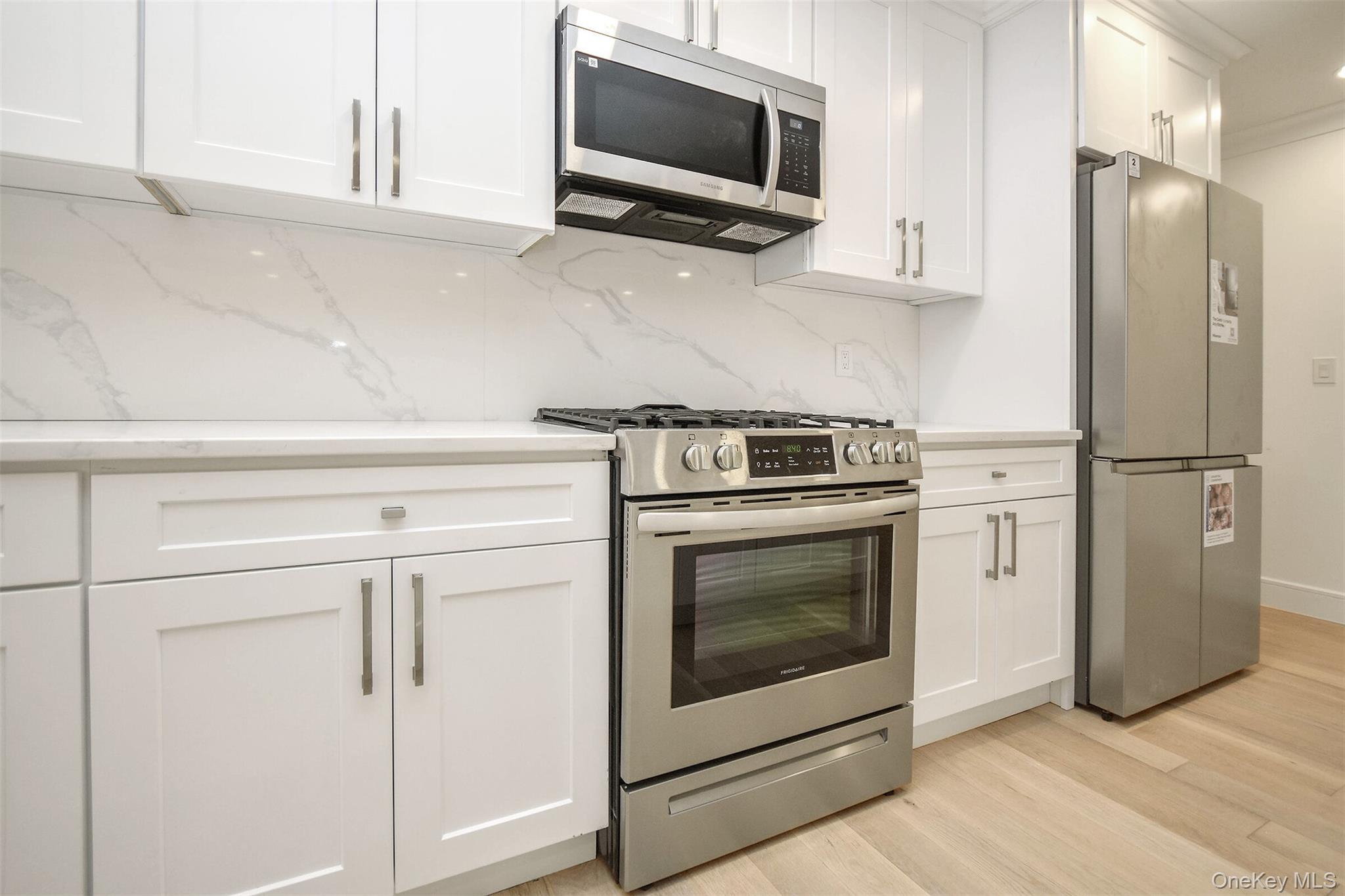 13 Dunes Lane, Port Washington, NY 11050