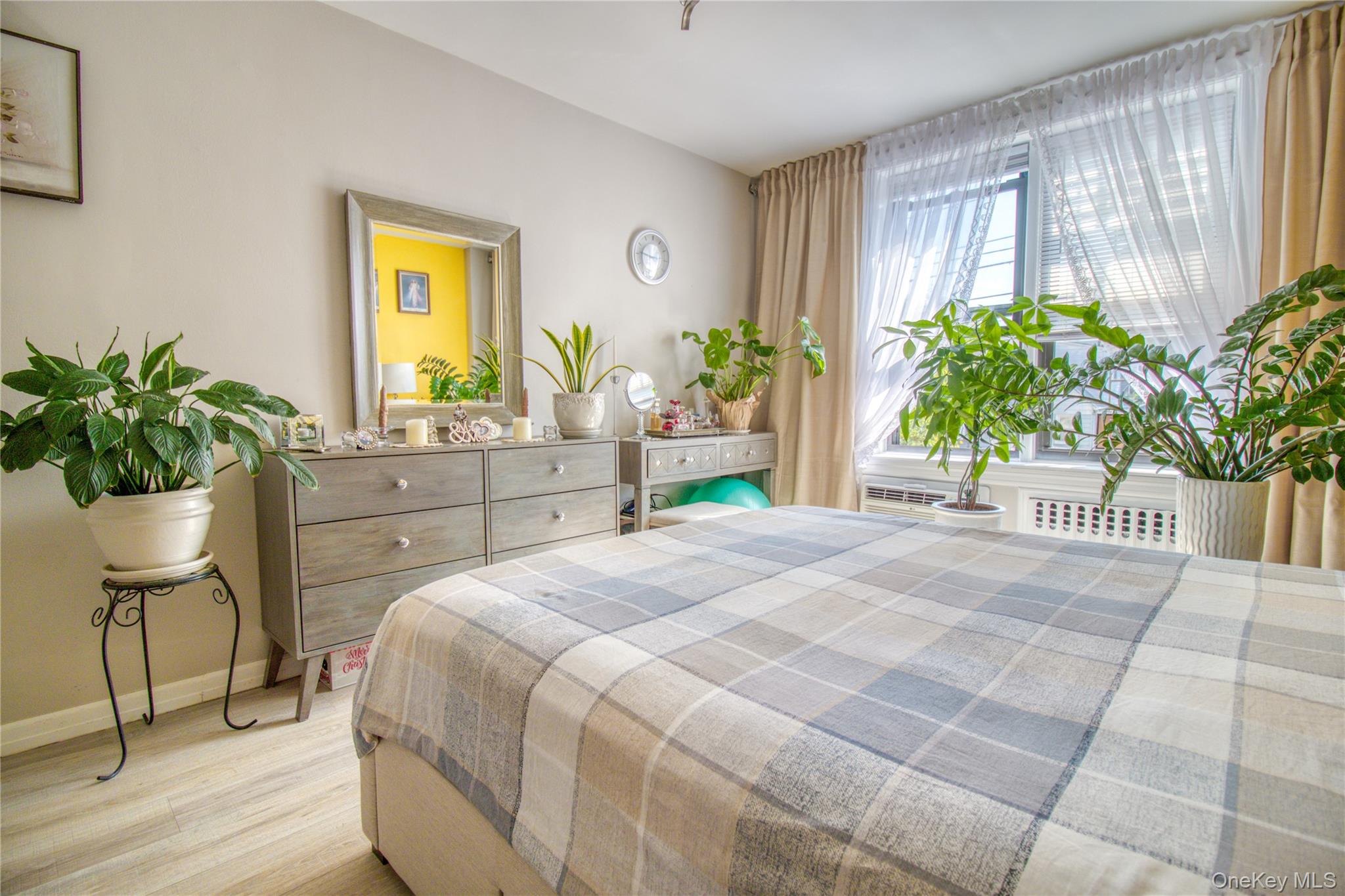 145 Lincoln Avenue # 2F, Staten Island, NY 10306