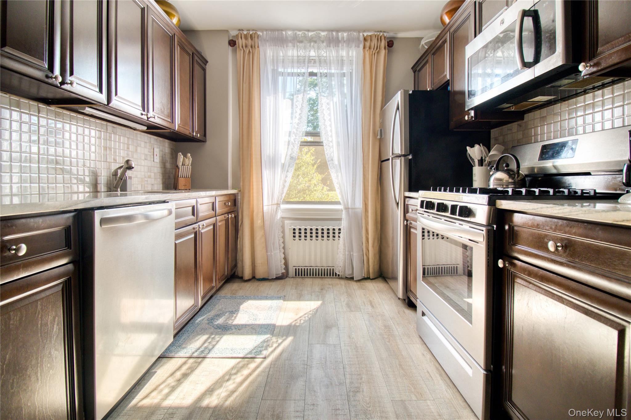 145 Lincoln Avenue # 2F, Staten Island, NY 10306