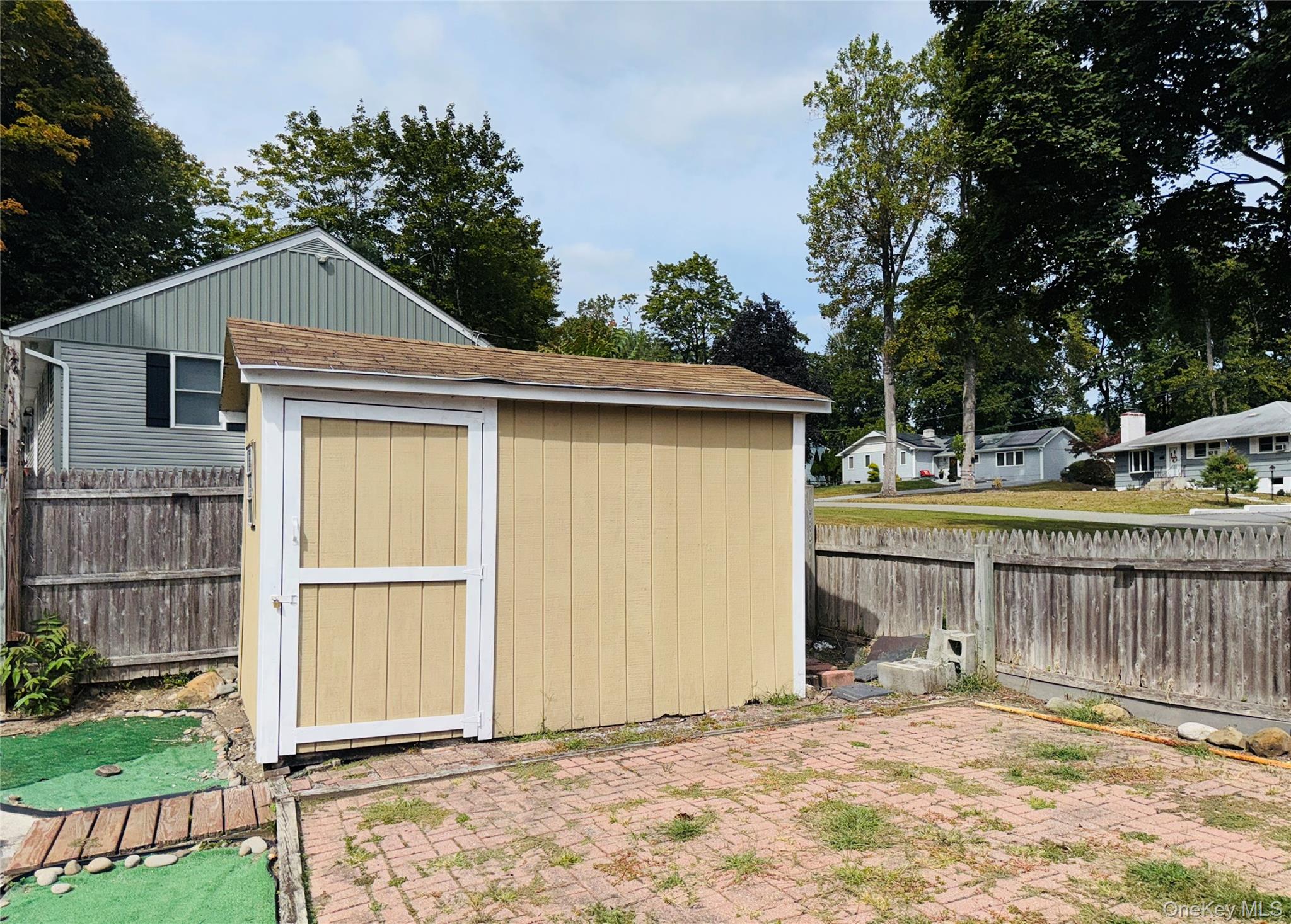 1 Pinecrest, Warwick, NY 10990