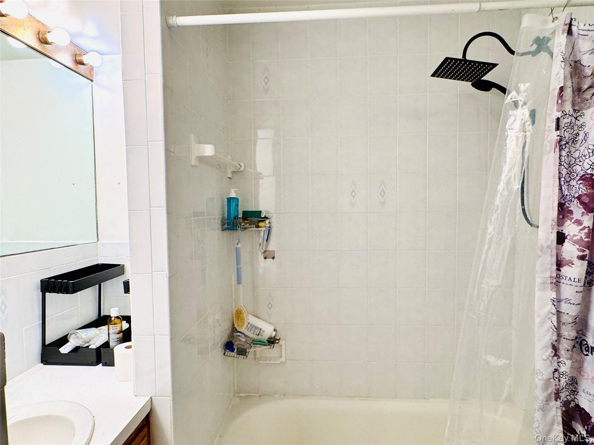 1 Pinecrest, Warwick, NY 10990