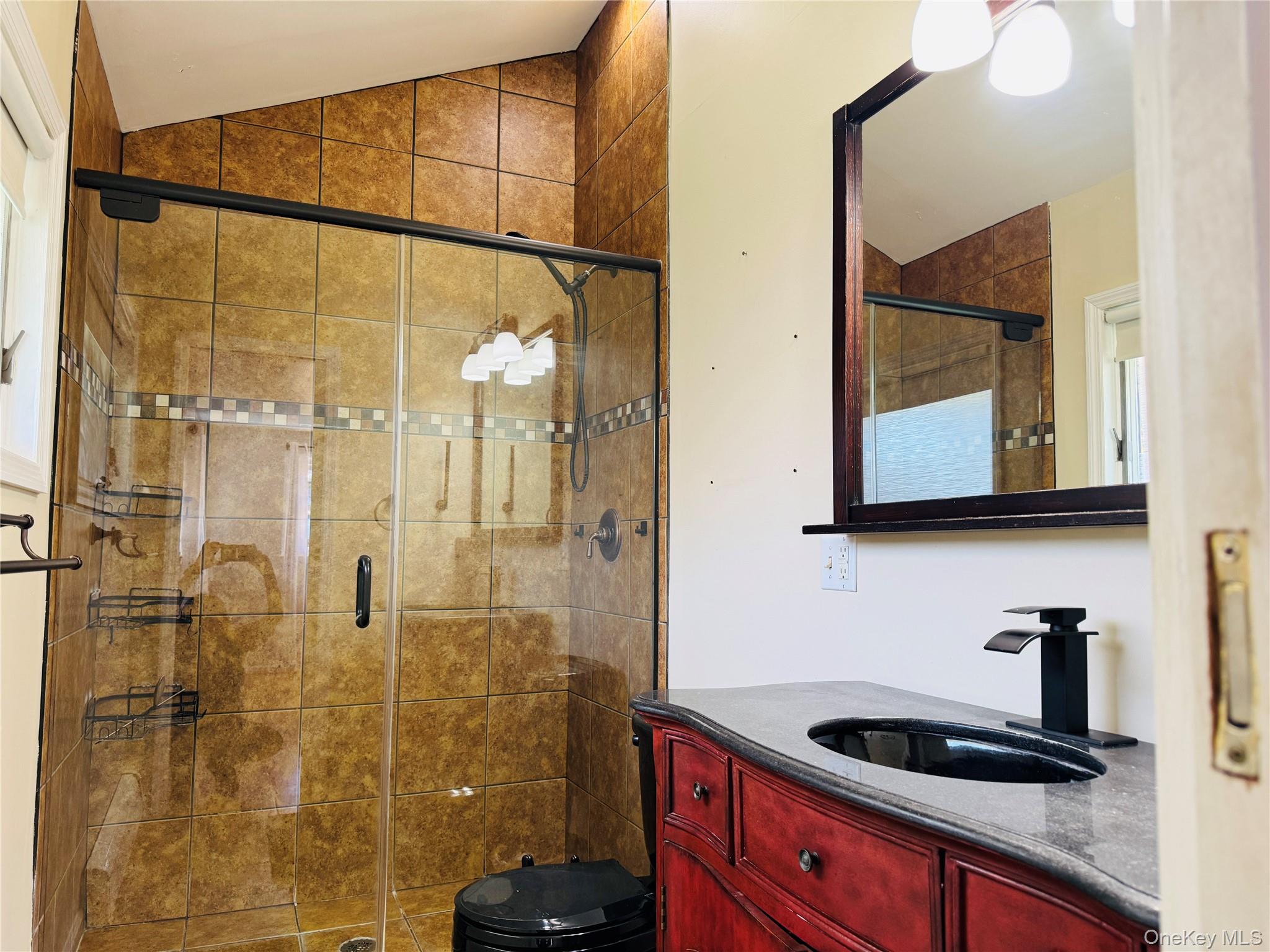 1 Pinecrest, Warwick, NY 10990