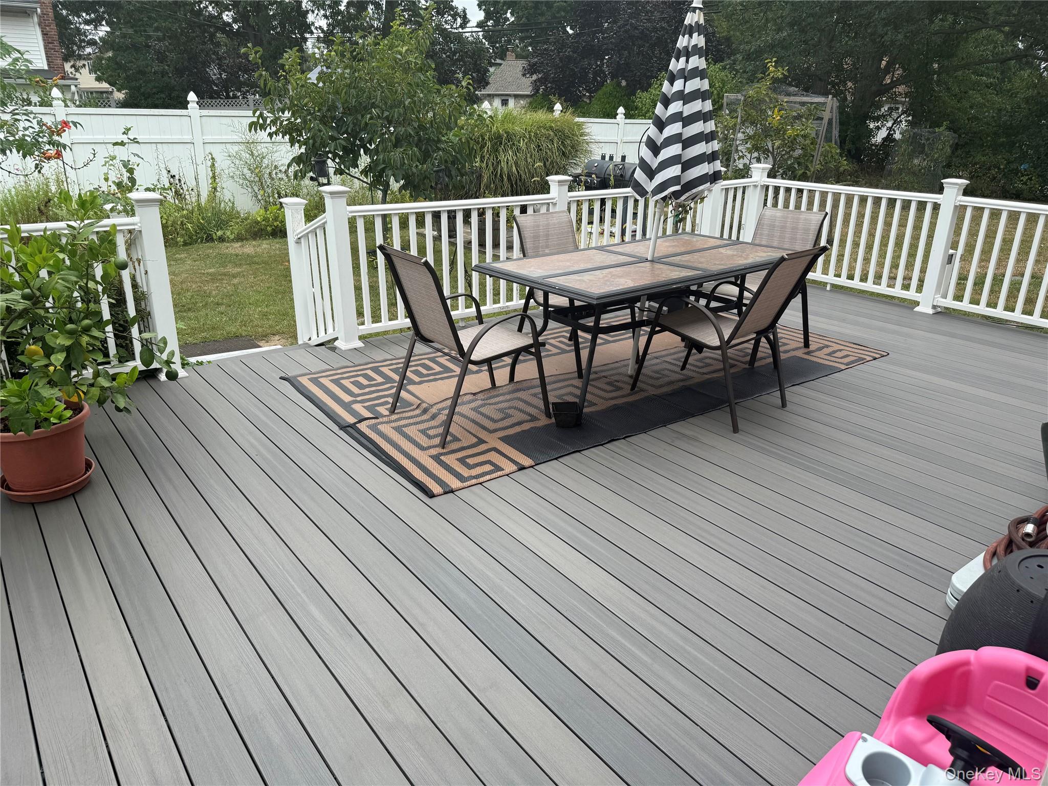 82 Schenectady Avenue, West Babylon, NY 11704