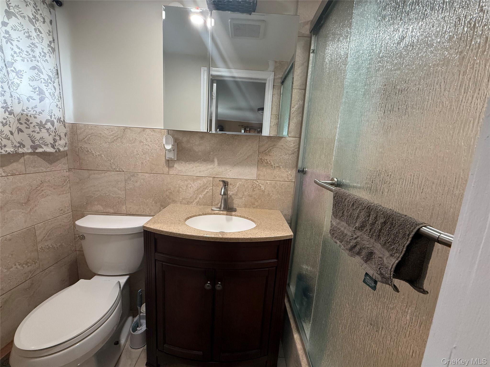 82 Schenectady Avenue, West Babylon, NY 11704