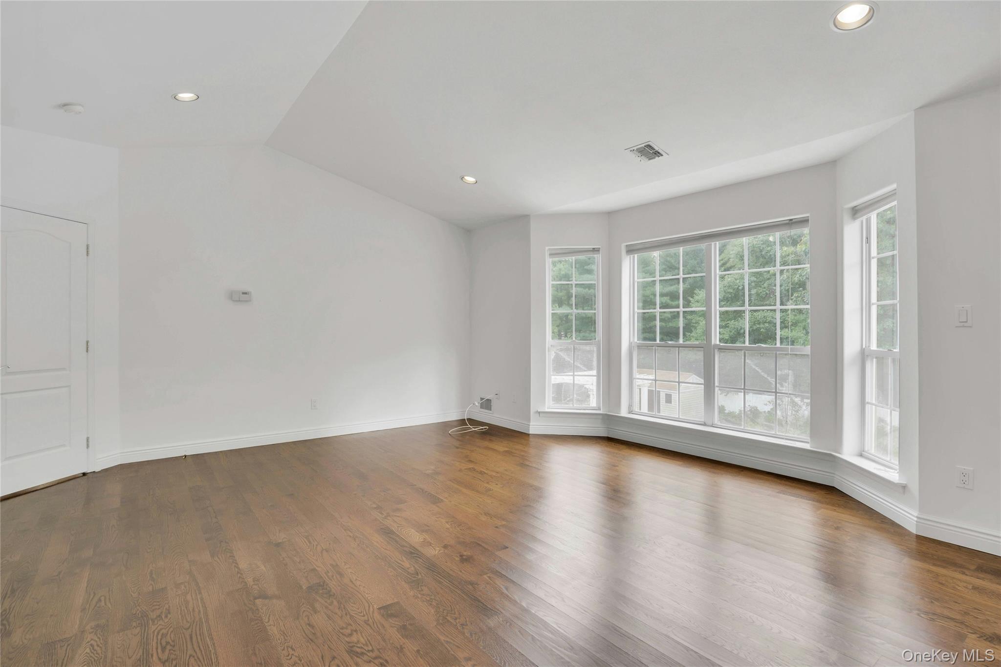 2 Wisteria Lane, Lake Grove, NY 11755