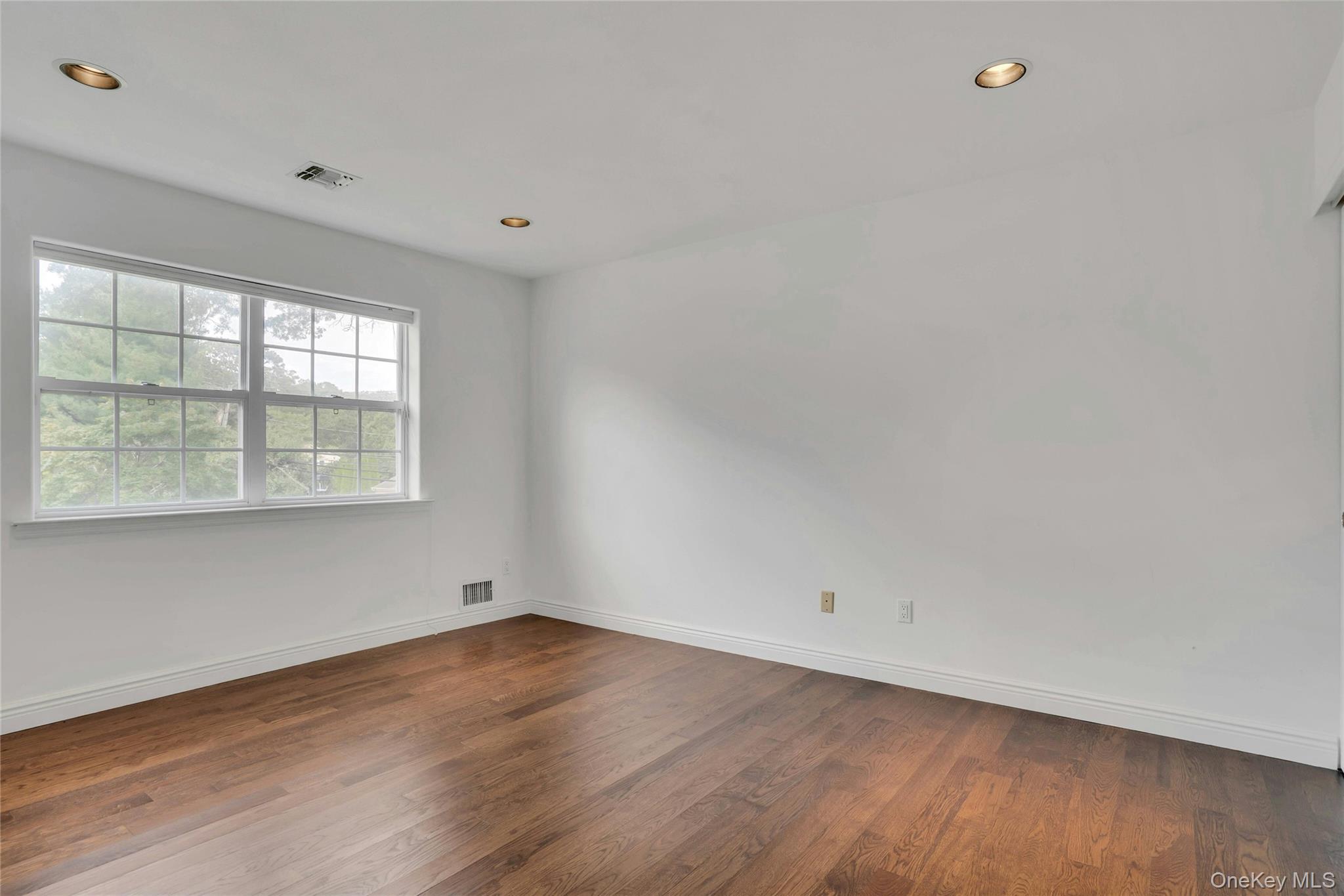 2 Wisteria Lane, Lake Grove, NY 11755