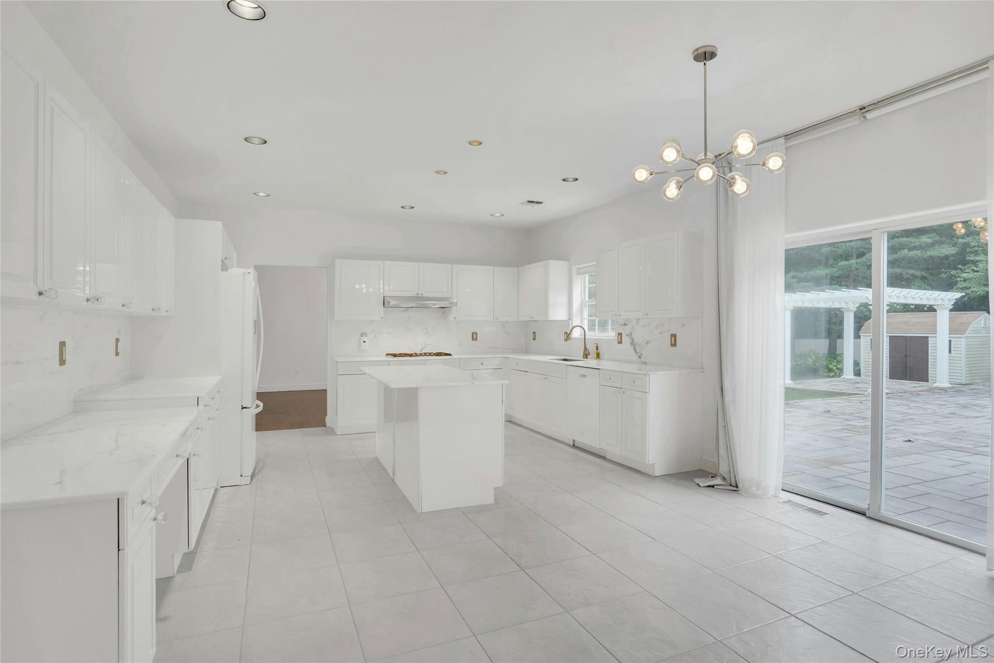 2 Wisteria Lane, Lake Grove, NY 11755