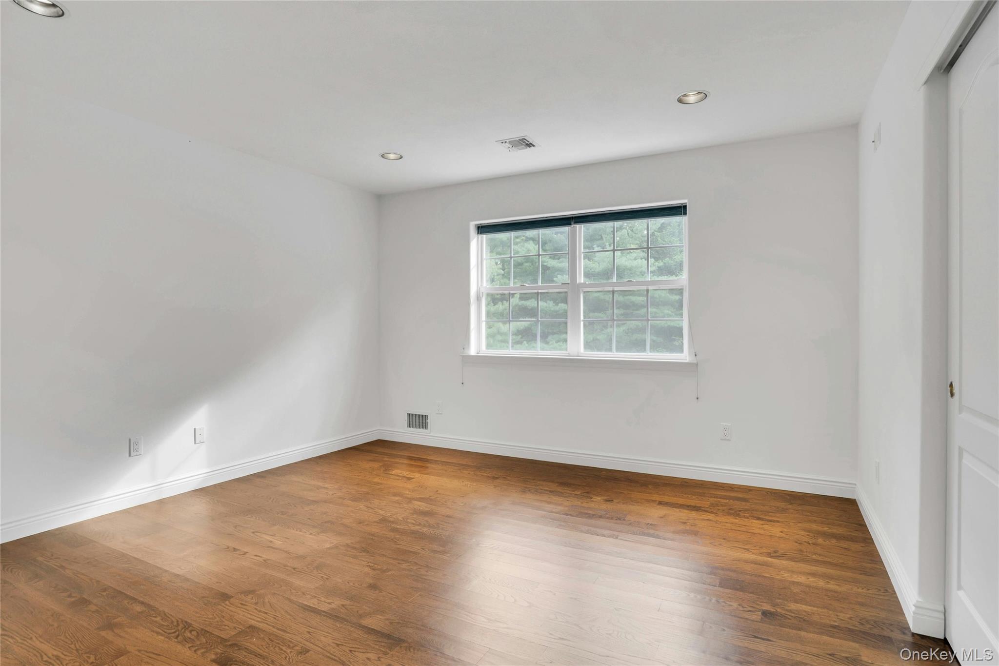 2 Wisteria Lane, Lake Grove, NY 11755