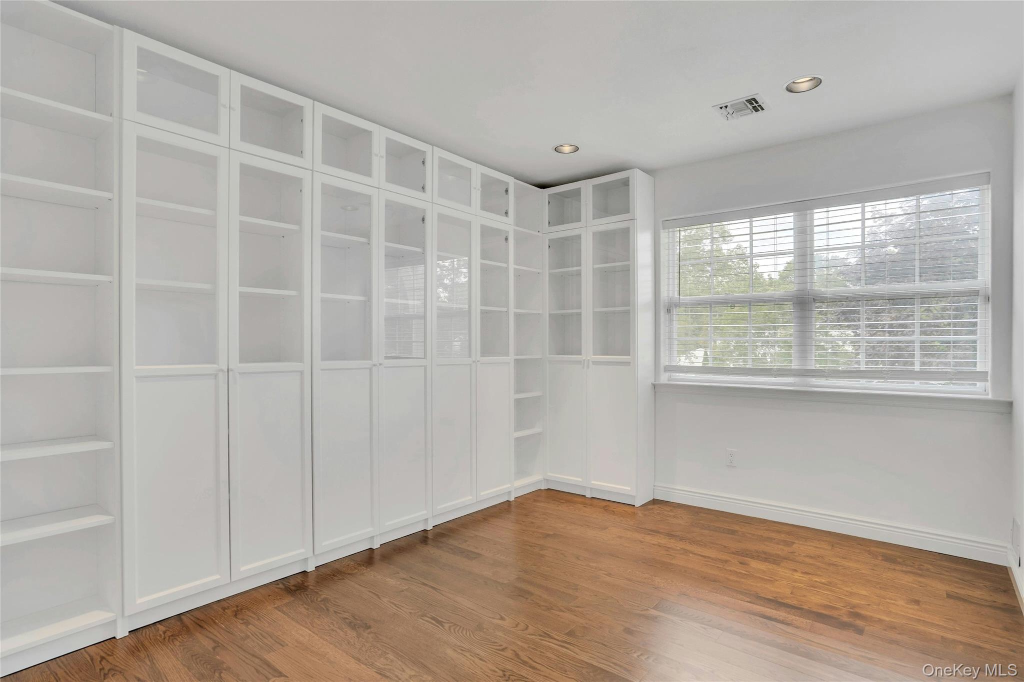 2 Wisteria Lane, Lake Grove, NY 11755