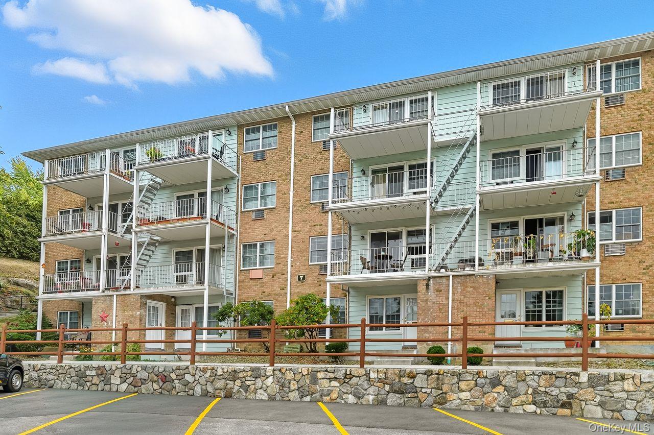 1840 Crompond Road # 7B3, Peekskill, NY 10566
