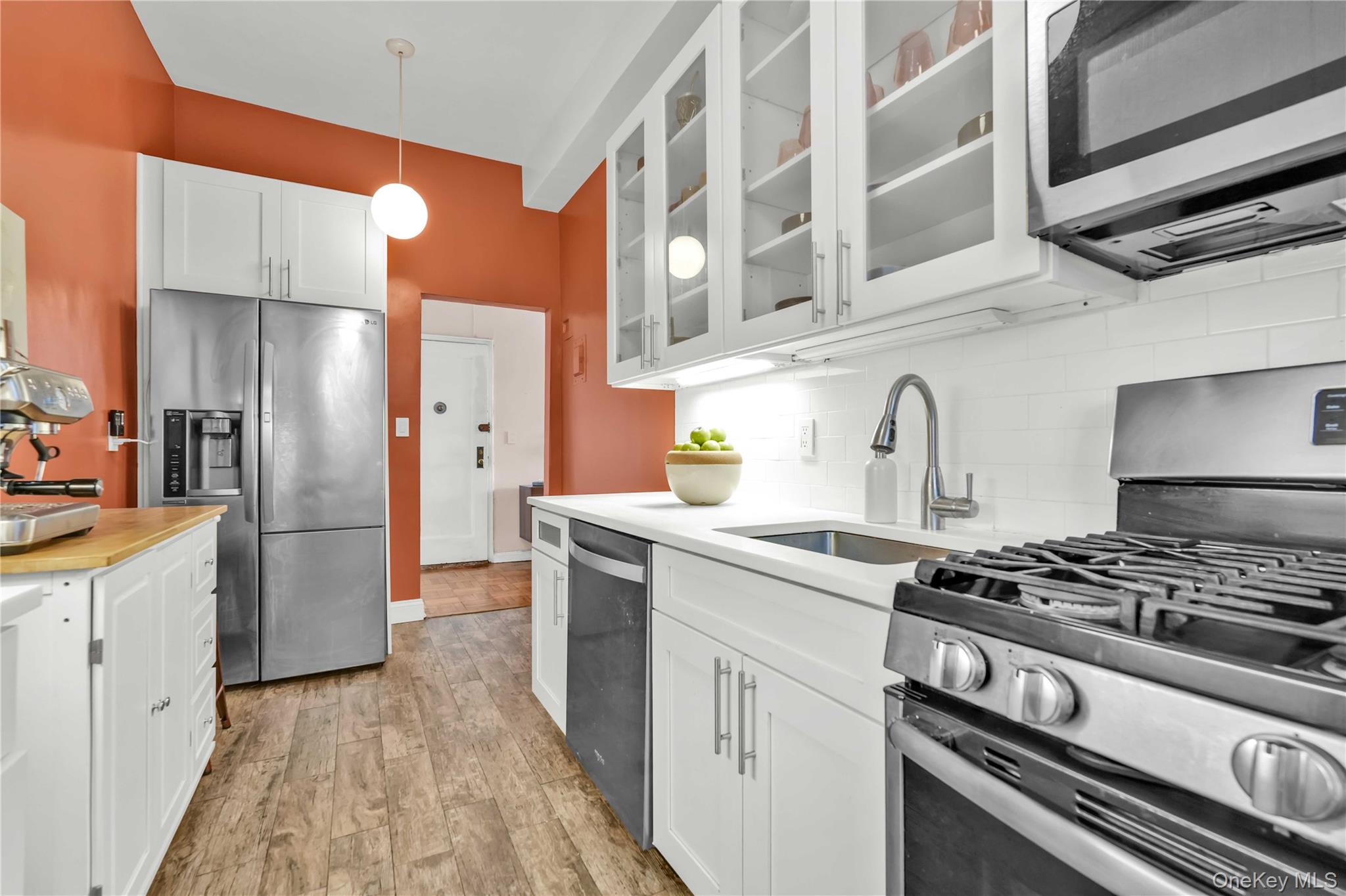 67-30 Dartmouth Street # 1D, Forest Hills, NY 11375