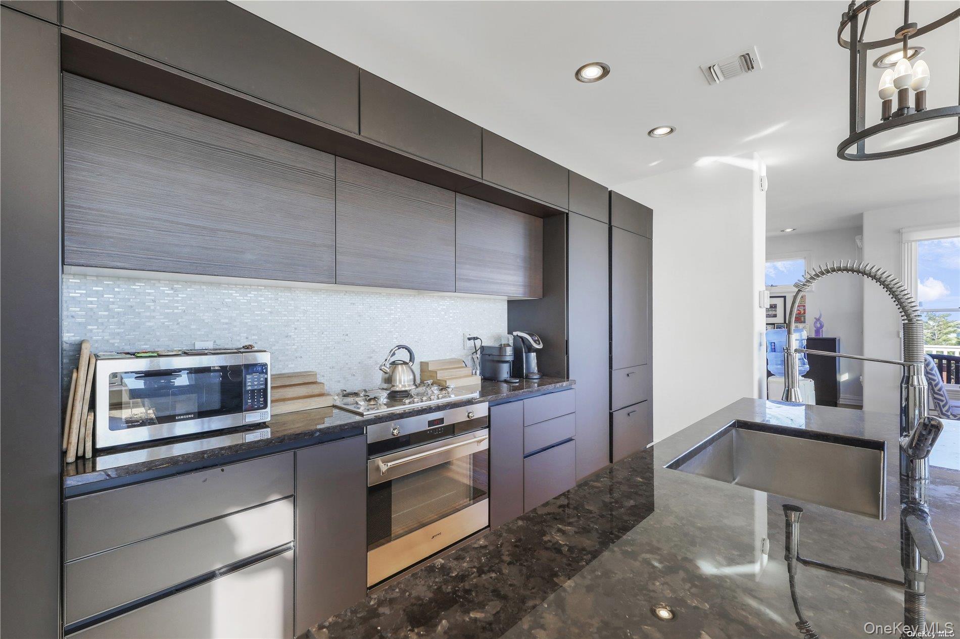 771 Dune Road, Westhampton Dunes, NY 11978