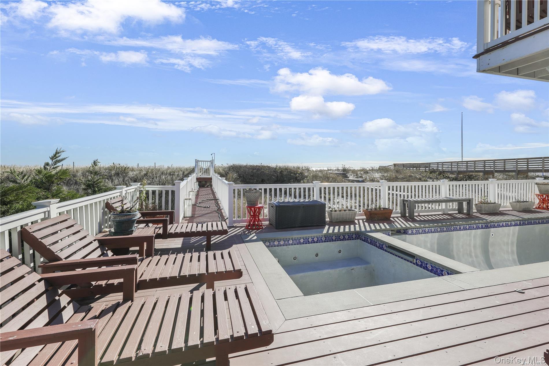 771 Dune Road, Westhampton Dunes, NY 11978