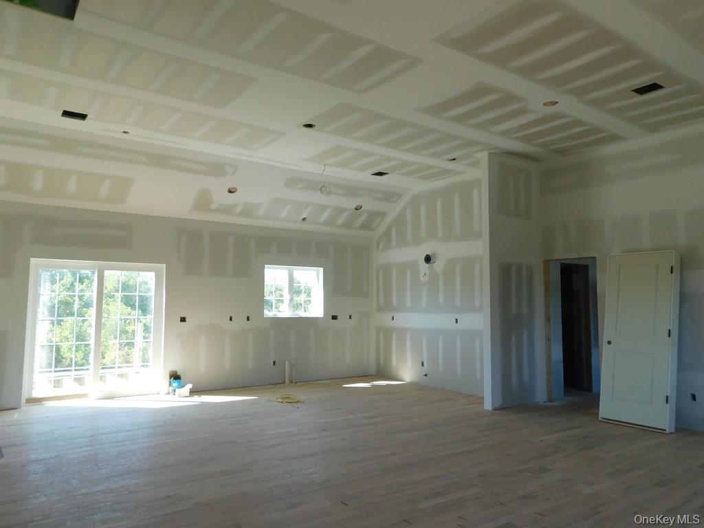 84 Quaker Street, Wallkill, NY 12589