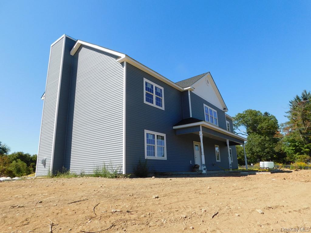 84 Quaker Street, Wallkill, NY 12589