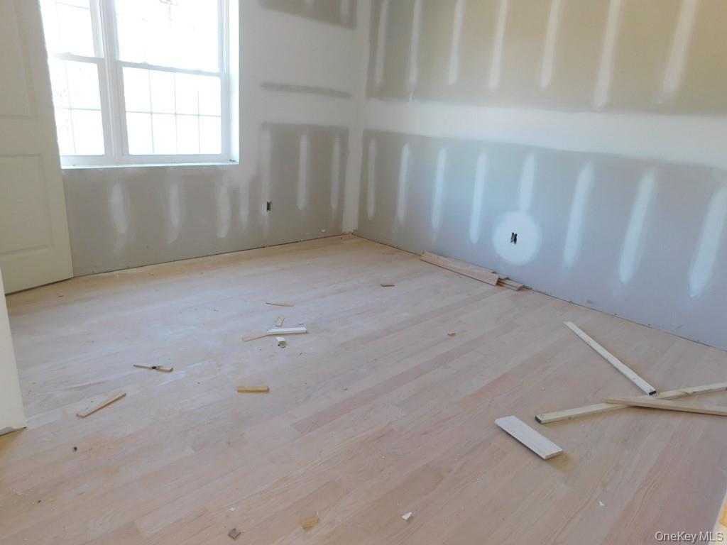 84 Quaker Street, Wallkill, NY 12589