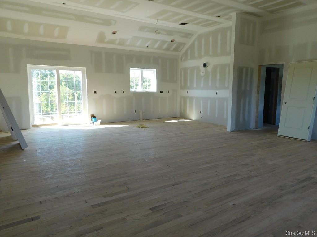 84 Quaker Street, Wallkill, NY 12589