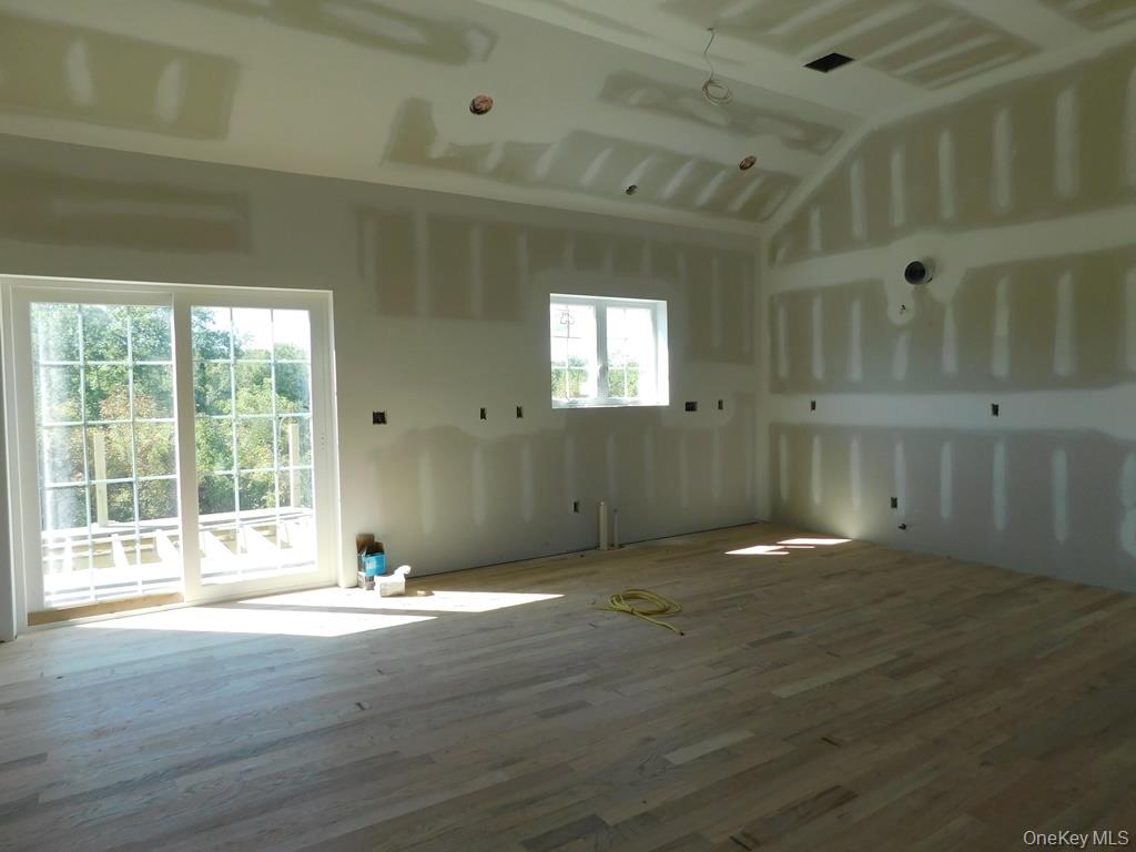 84 Quaker Street, Wallkill, NY 12589