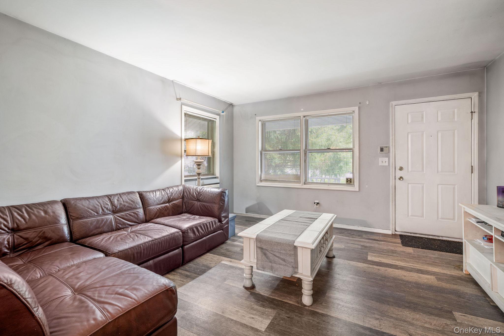 5 Windsor Court, Poughkeepsie, NY 12601