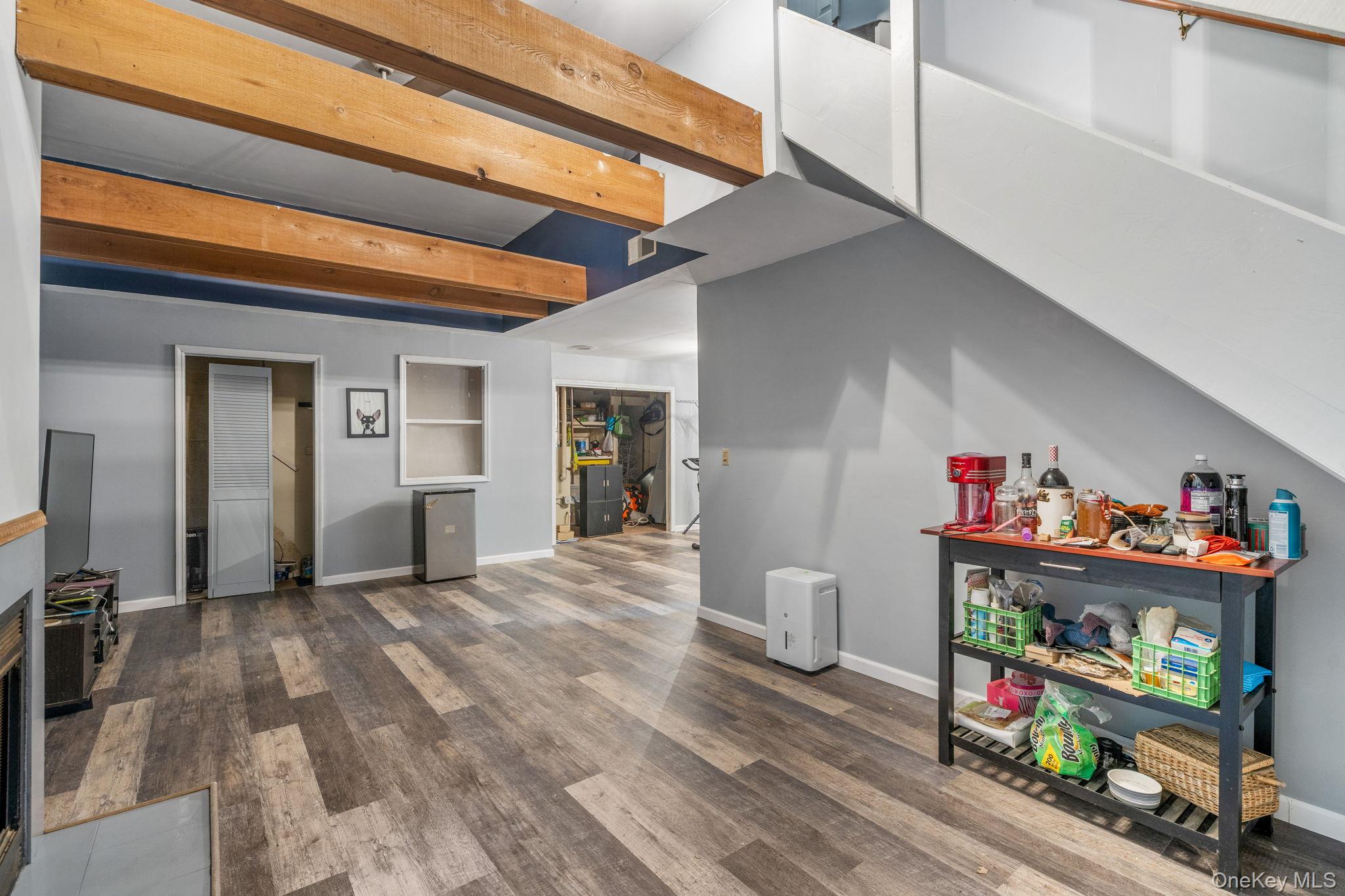 5 Windsor Court, Poughkeepsie, NY 12601