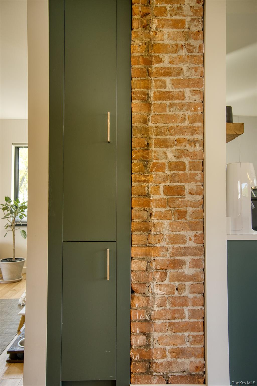 202 Tilden Street, Port Ewen, NY 12466