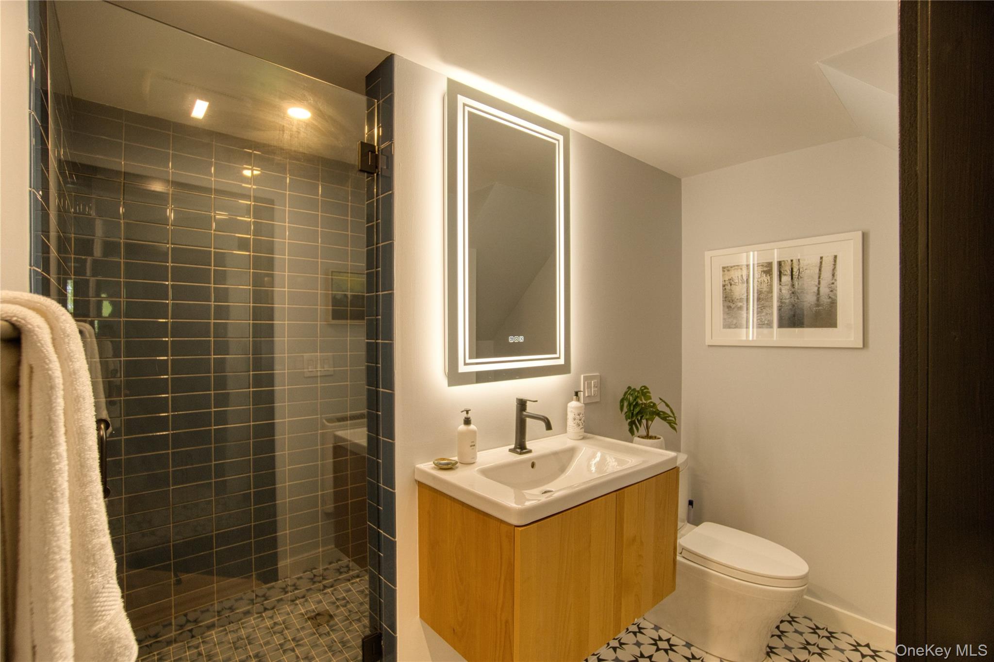 202 Tilden Street, Port Ewen, NY 12466