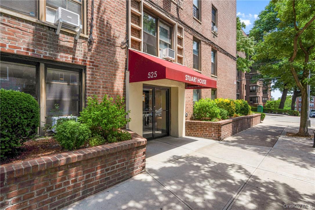 525 W 235 Street # 4C, Bronx, NY 10463