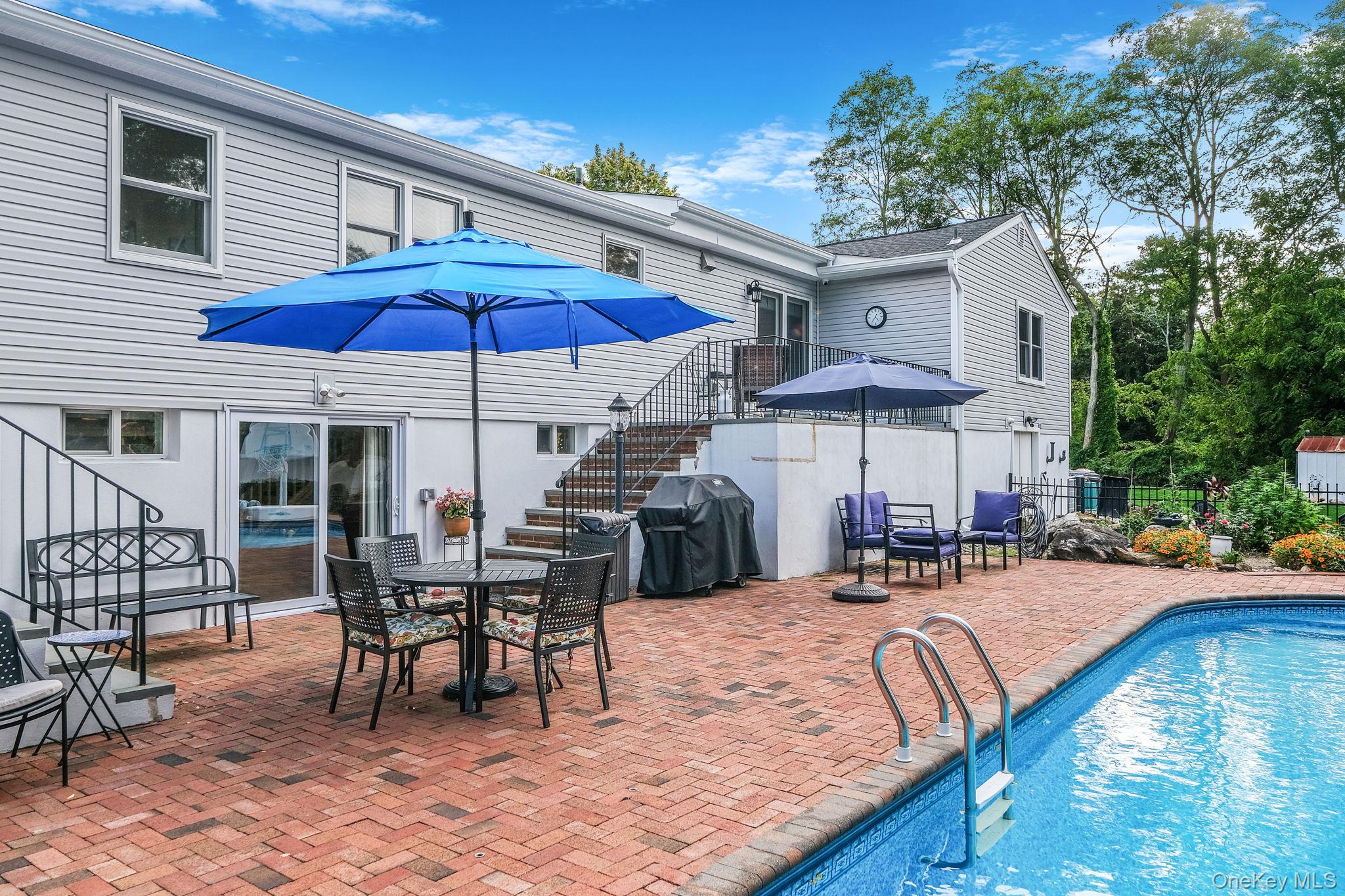 123 South Road, Wading River, NY 11792