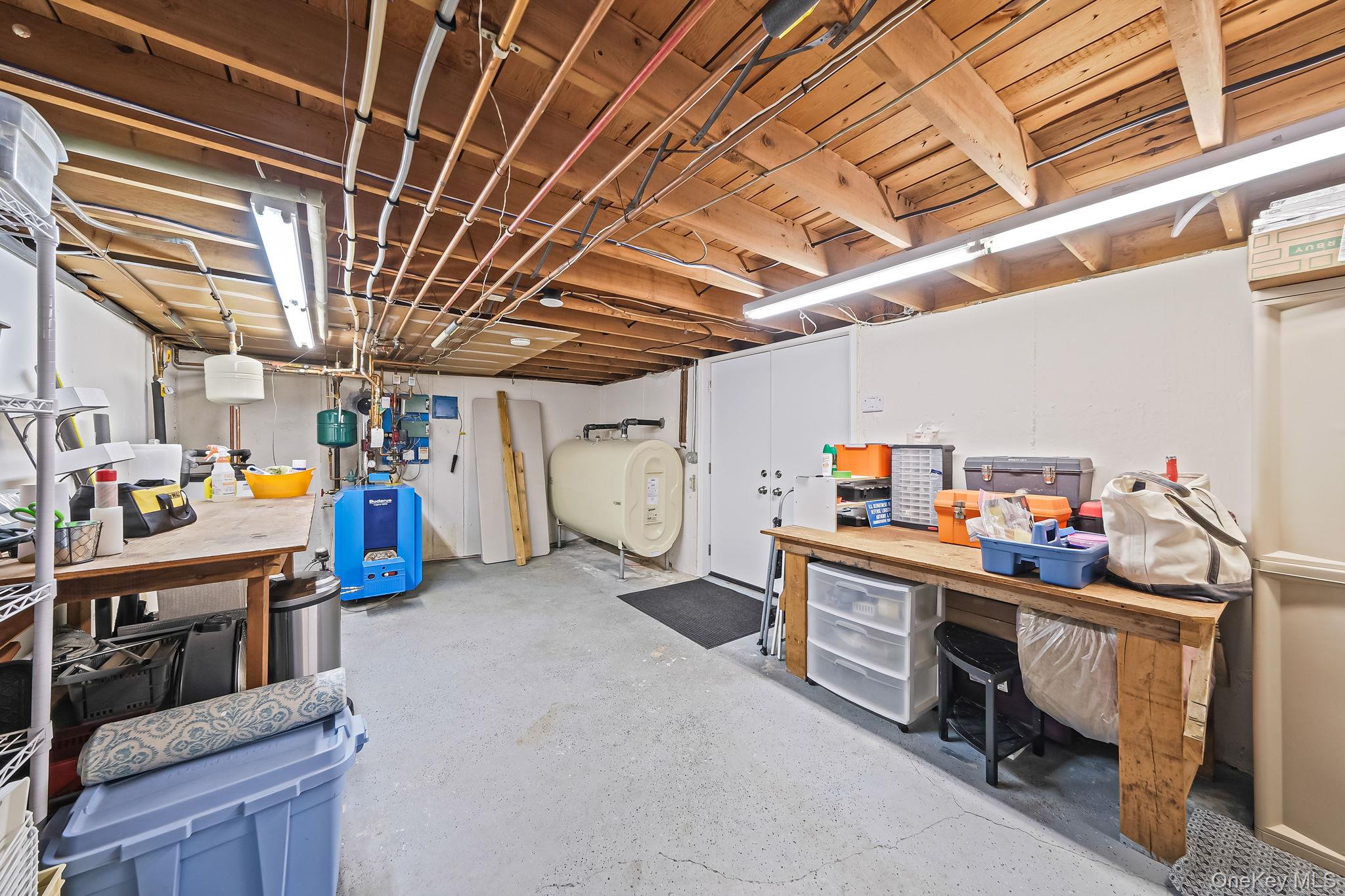 123 South Road, Wading River, NY 11792