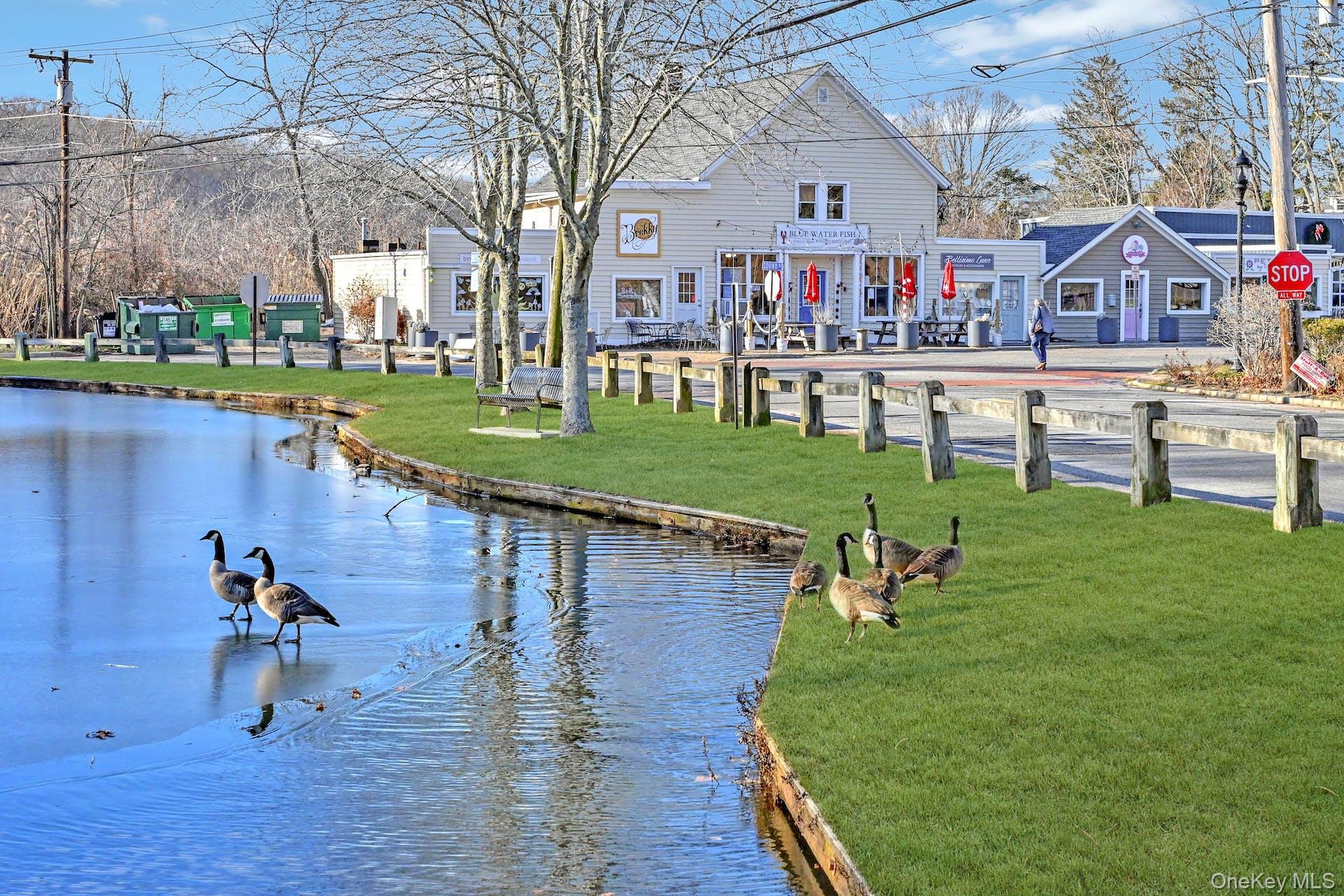 123 South Road, Wading River, NY 11792