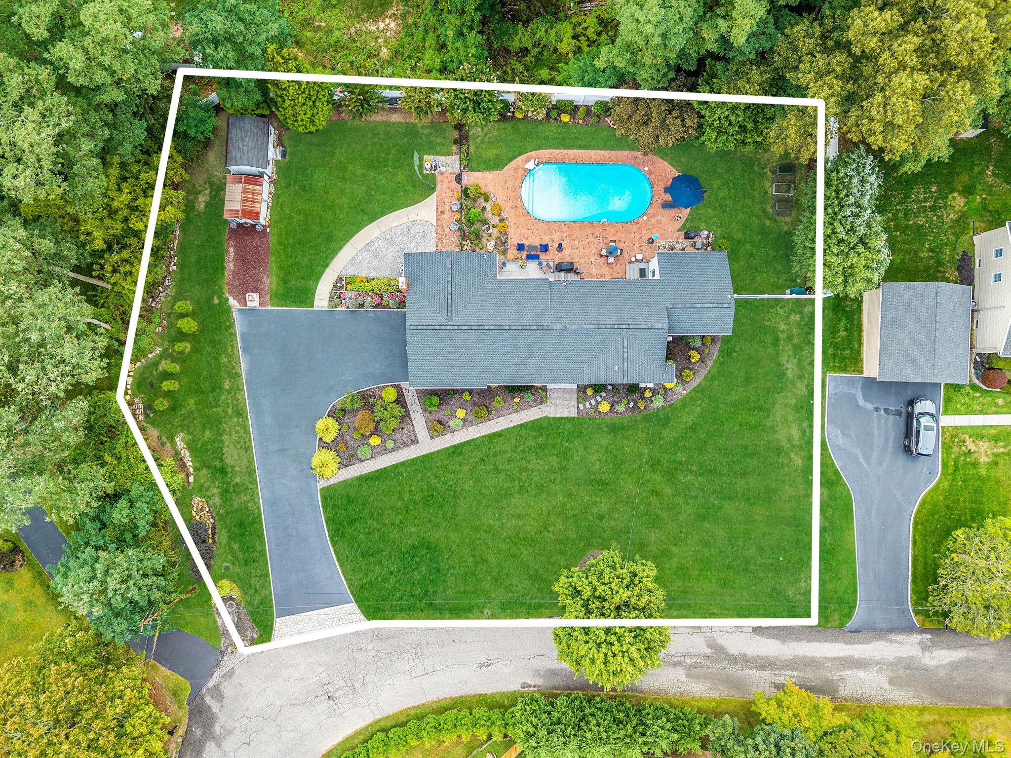 123 South Road, Wading River, NY 11792