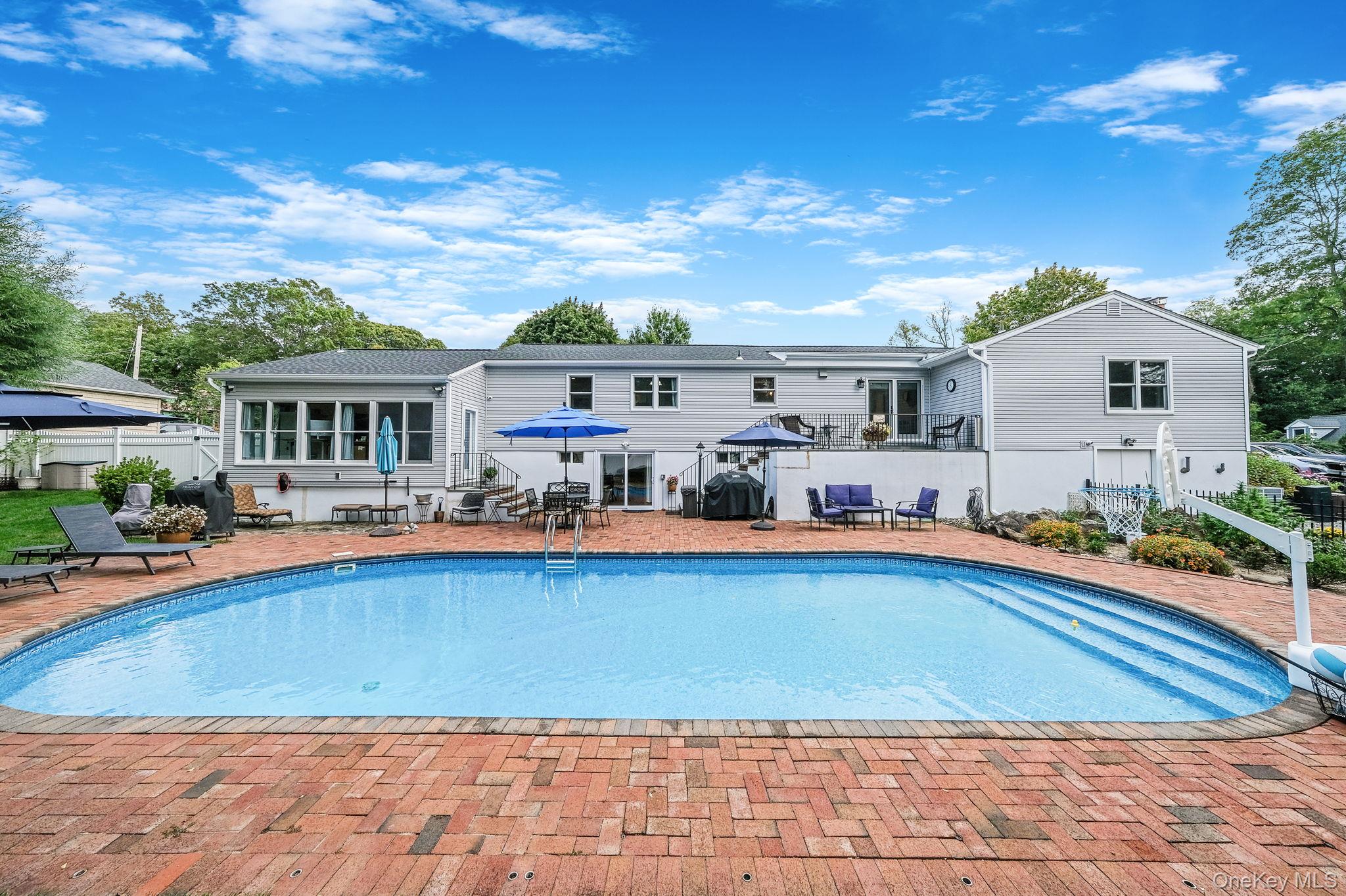 123 South Road, Wading River, NY 11792