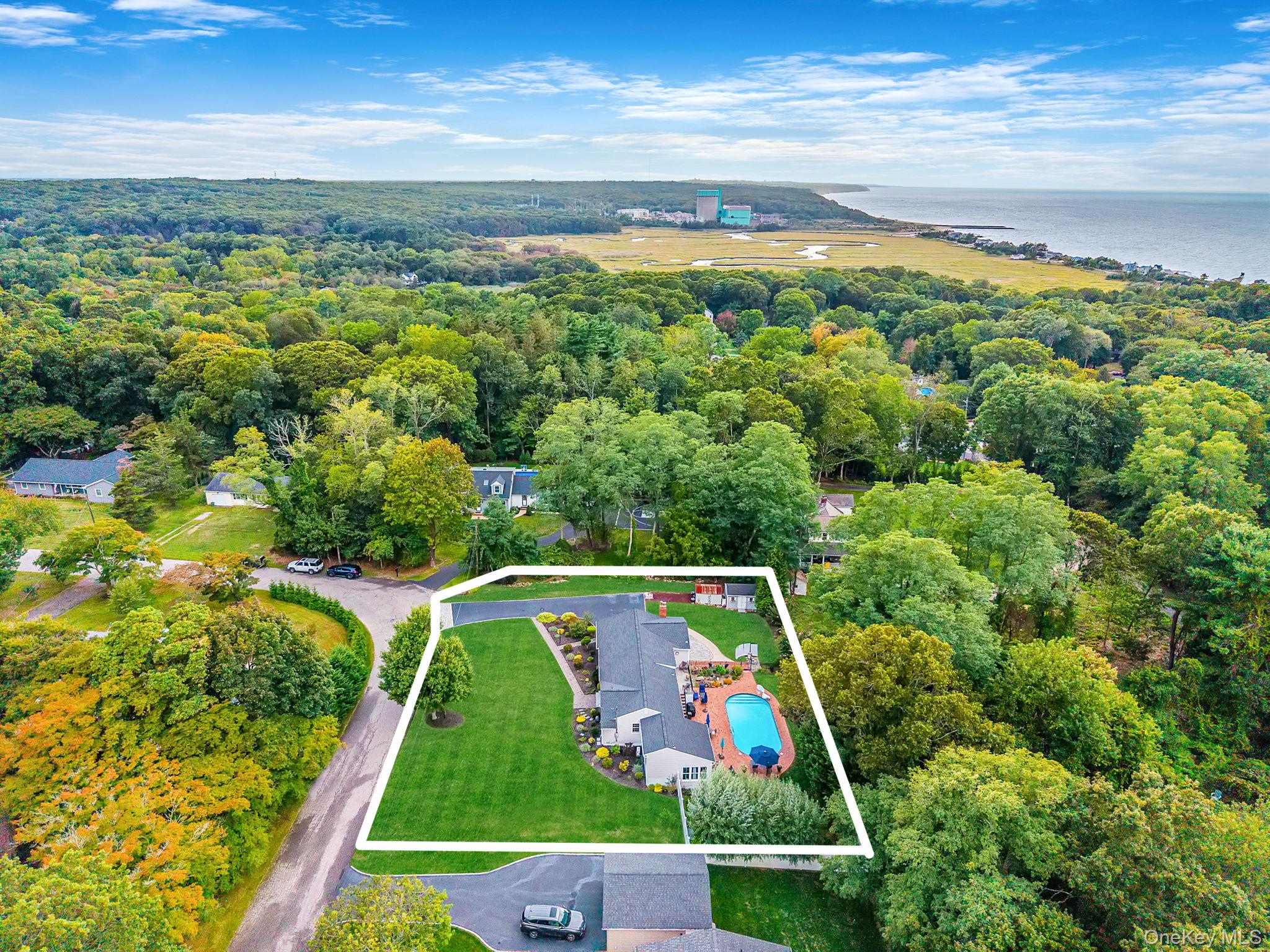 123 South Road, Wading River, NY 11792