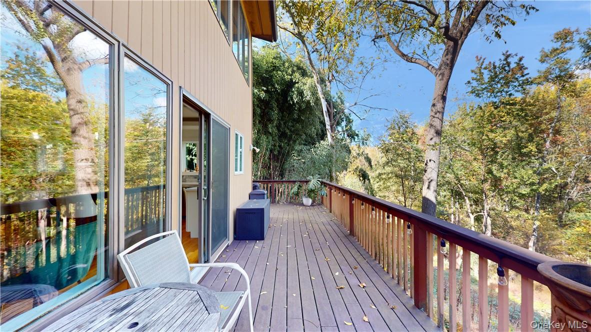 96 Old Pascack Road, Pearl River, NY 10965