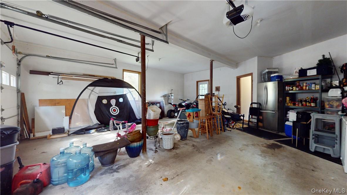 96 Old Pascack Road, Pearl River, NY 10965