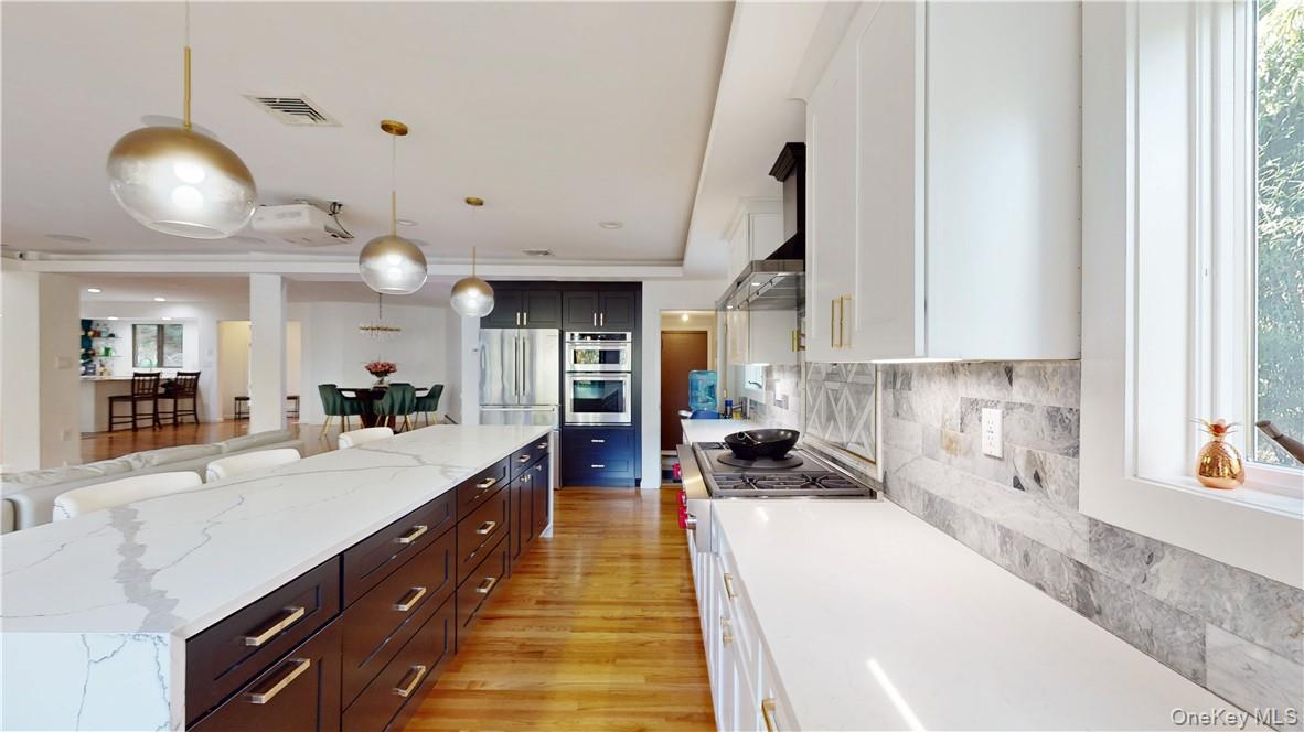 96 Old Pascack Road, Pearl River, NY 10965