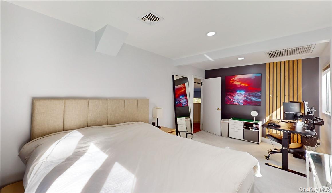 96 Old Pascack Road, Pearl River, NY 10965