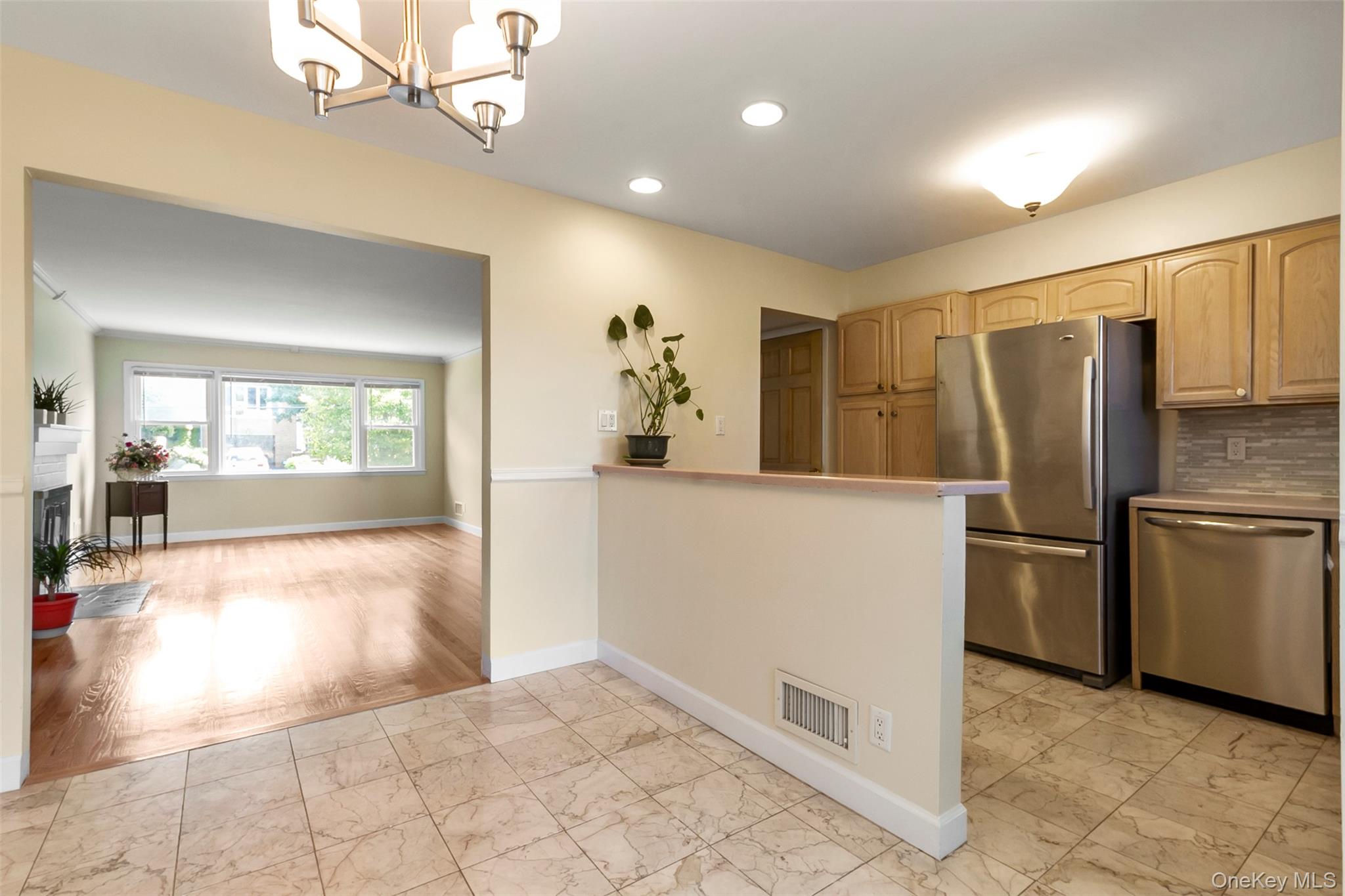 73 Ewart Street, Scarsdale, NY 10583