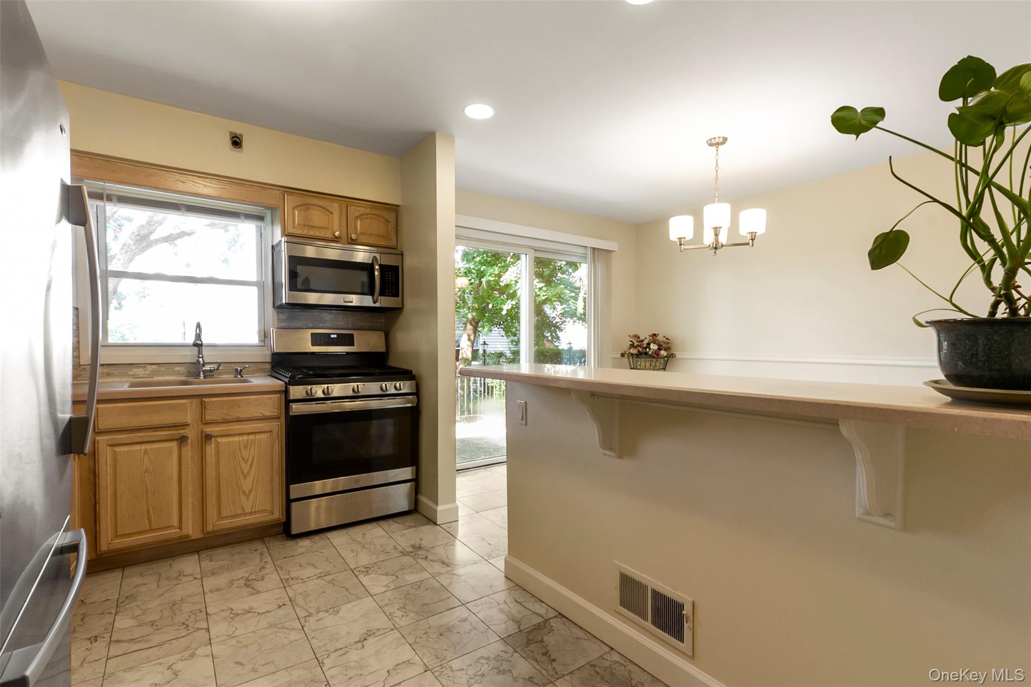 73 Ewart Street, Scarsdale, NY 10583