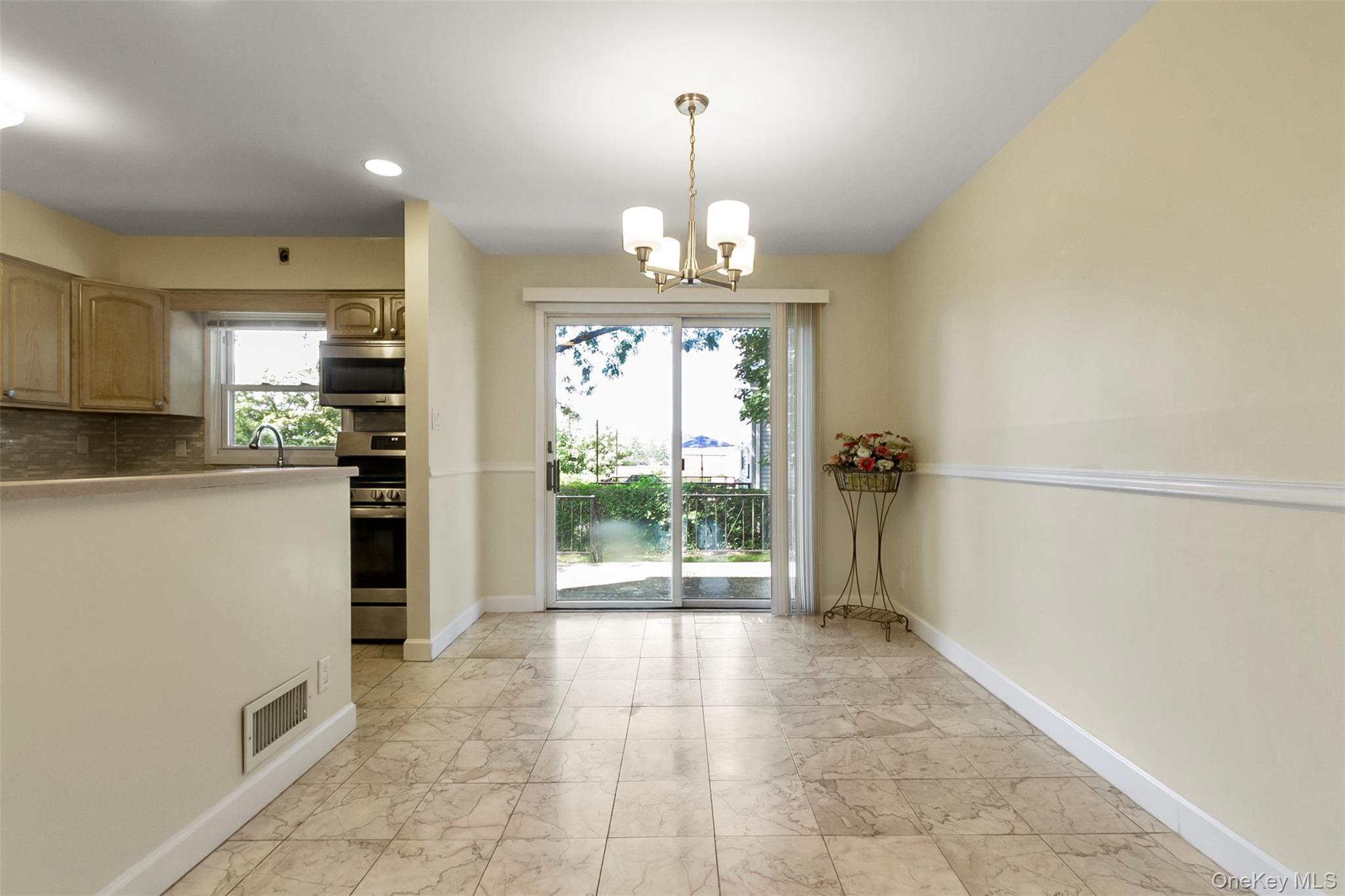 73 Ewart Street, Scarsdale, NY 10583