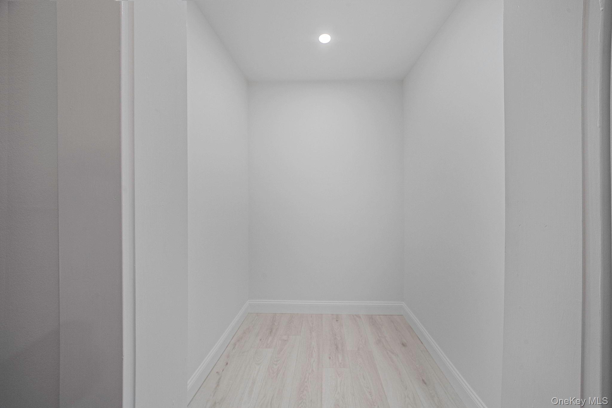 827 Aberdeen Road, West Bay Shore, NY 11706