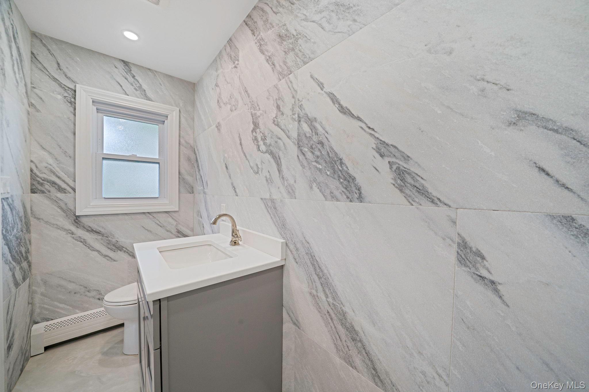 827 Aberdeen Road, West Bay Shore, NY 11706