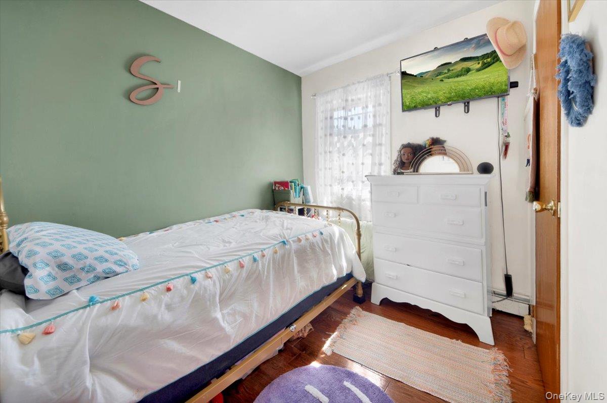 4153 Gunther Avenue, Bronx, NY 10466