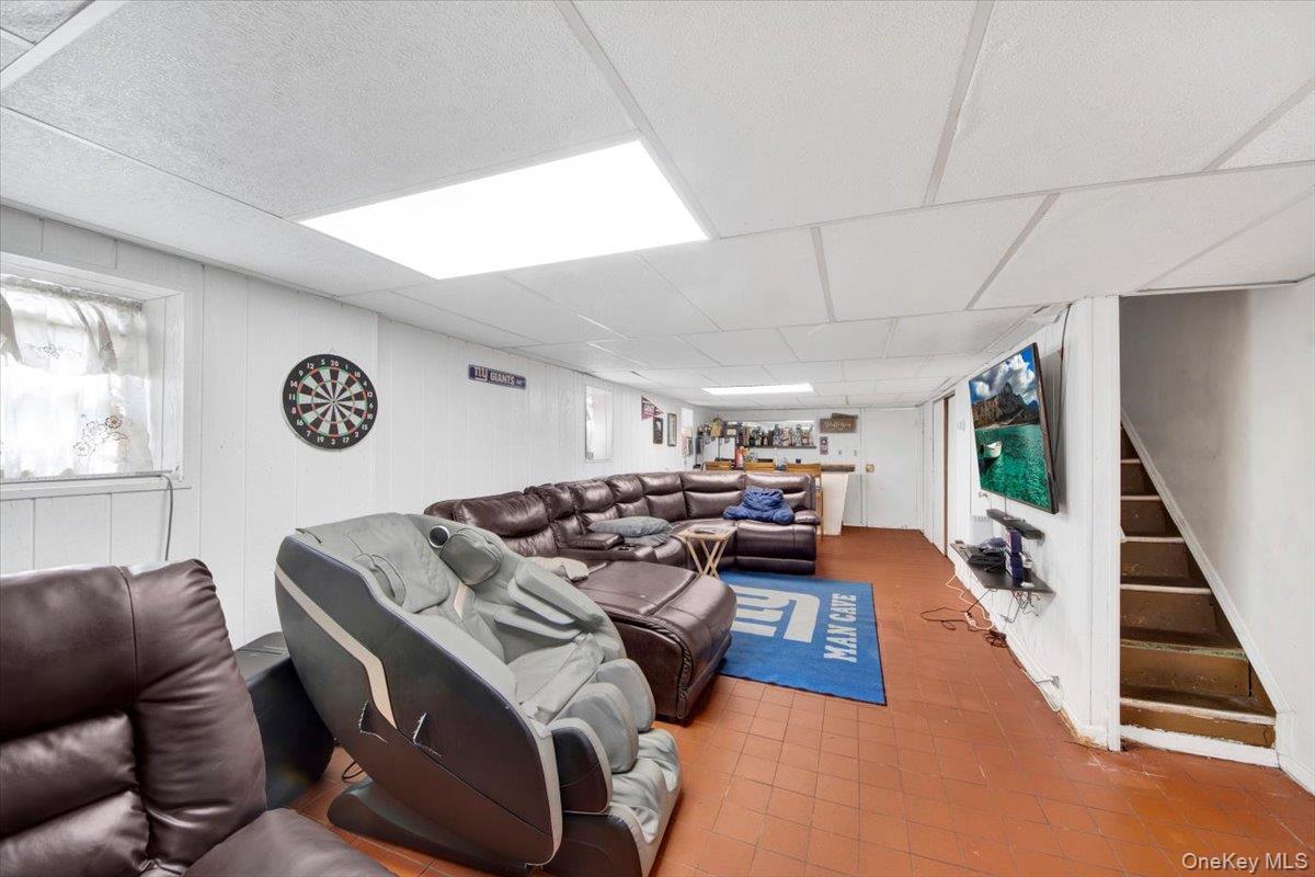 4153 Gunther Avenue, Bronx, NY 10466