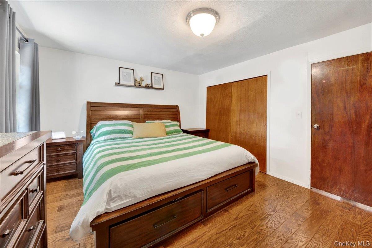 4153 Gunther Avenue, Bronx, NY 10466