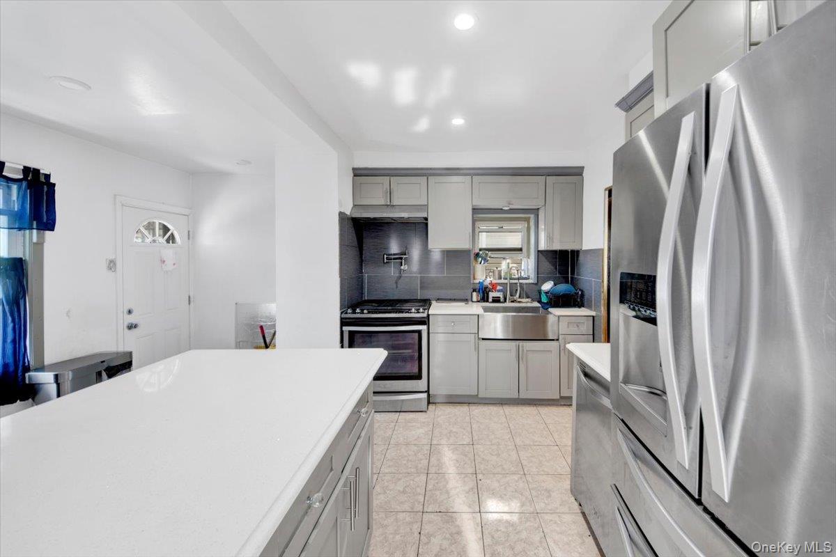 4153 Gunther Avenue, Bronx, NY 10466