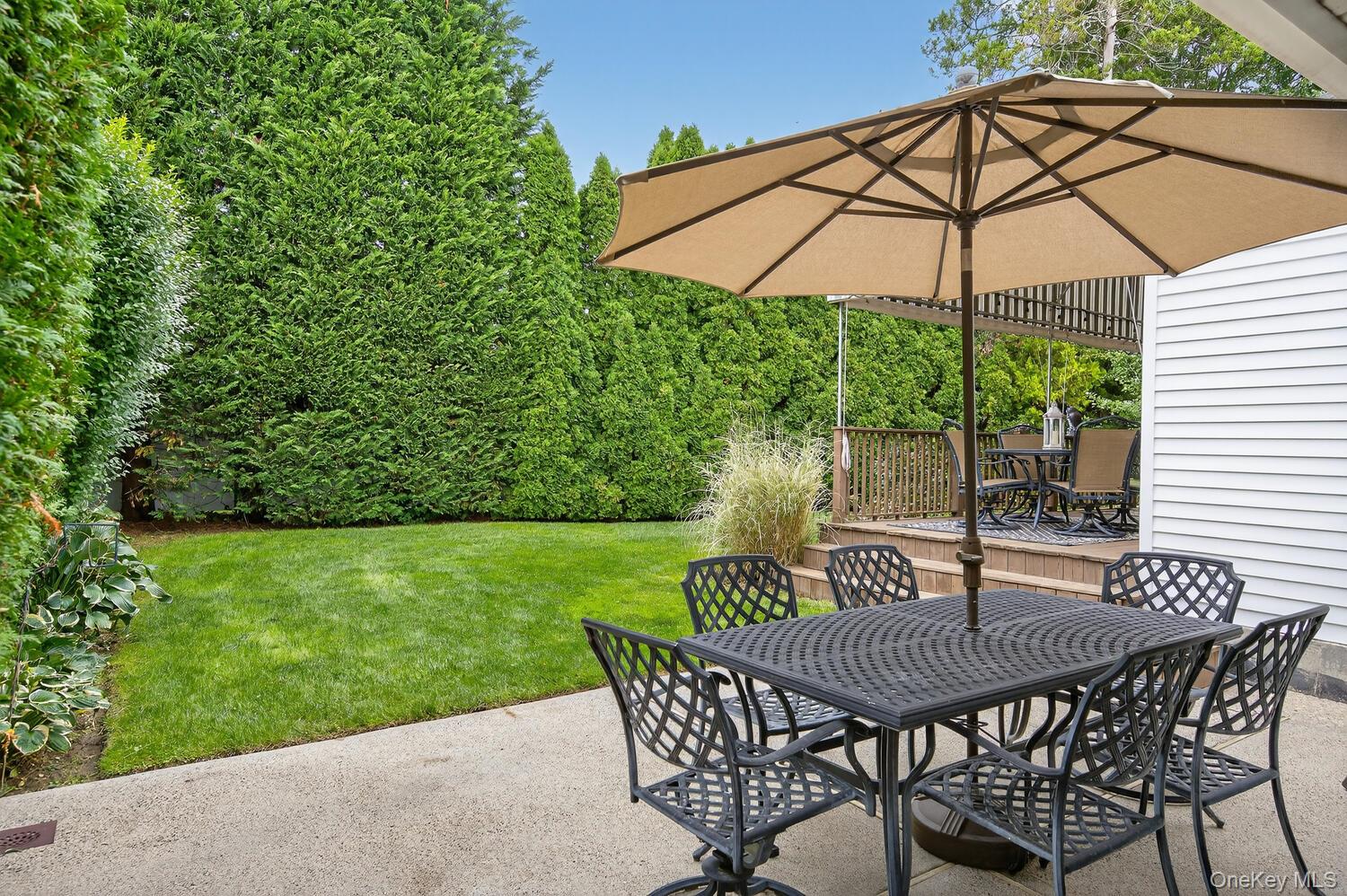 437 Andrews Road, Mineola, NY 11501