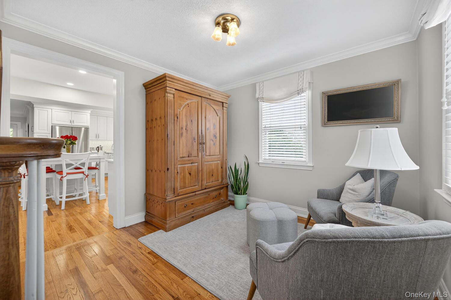 437 Andrews Road, Mineola, NY 11501