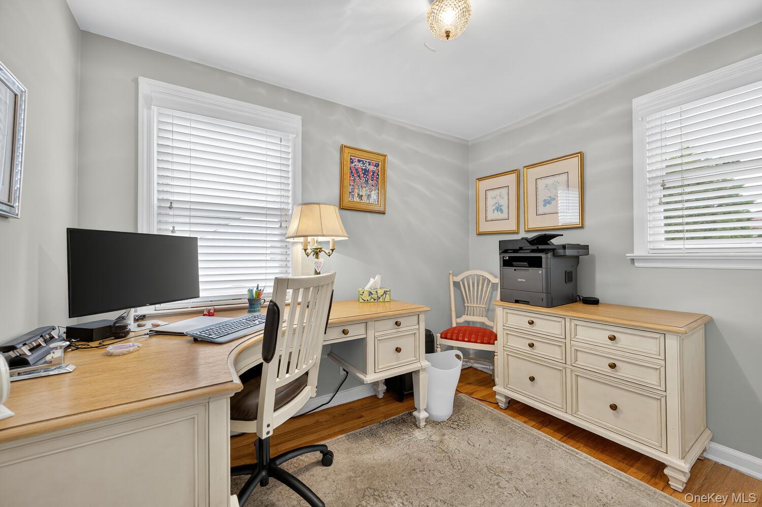 437 Andrews Road, Mineola, NY 11501